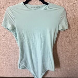 Abercrombie & Fitch Women's Light Blue/Teal Short Sleeve Bodysuit, size Small!